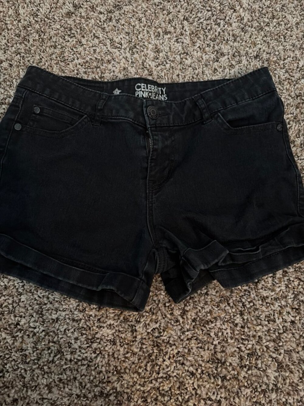 Shorts - Picture 1 of 3
